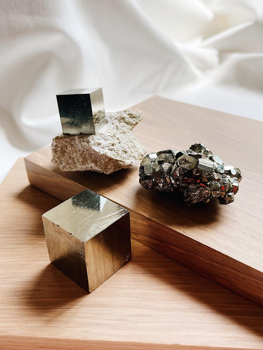 Pyrite-pierre-semi-precieuse-camille-belgian-creation